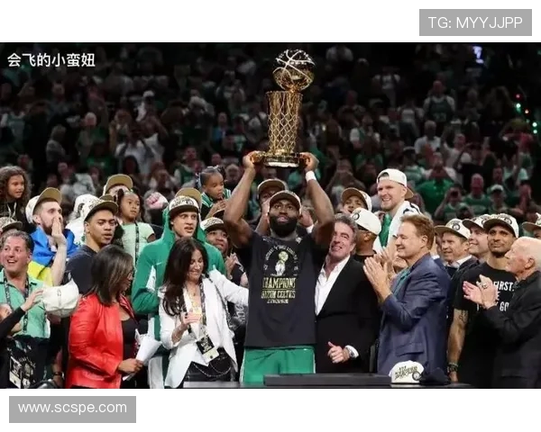 2010年NBA总冠军湖人队击败凯尔特人夺得队史第十六座奖杯 2010年NBA总冠军湖人队击败凯尔特人夺得队史第十六座奖杯